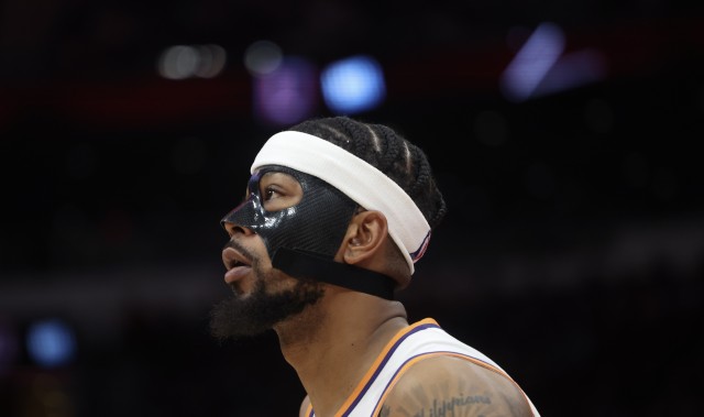 在线娱乐平台-古德温：布克&amp;杰伦格林先后伤退让人沮丧 该轮到其他球员站出来了